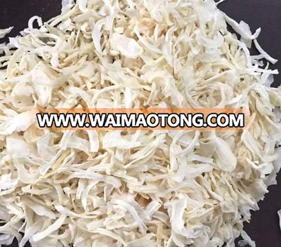 DEHYDRATED ONION FLAKES (WHITE ONION)